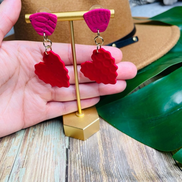 Valentine Her - Picture 4 of 4